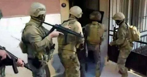 Antalya Dahil! 6 farklı ildeki operasyonda 6 çete çökertildi, aralarında 3 elebaşının da bulunduğu 75 şüpheli gözaltına alındı
