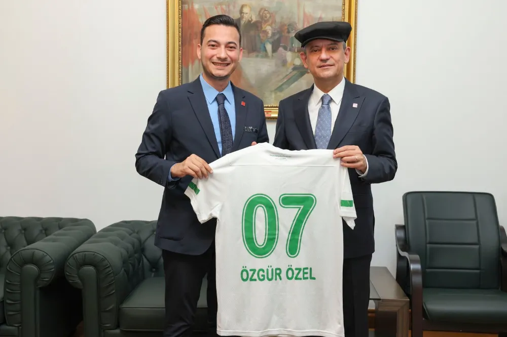 CHP Serik ilçe teşkilatından Genel Başkan Özel’e ziyaret