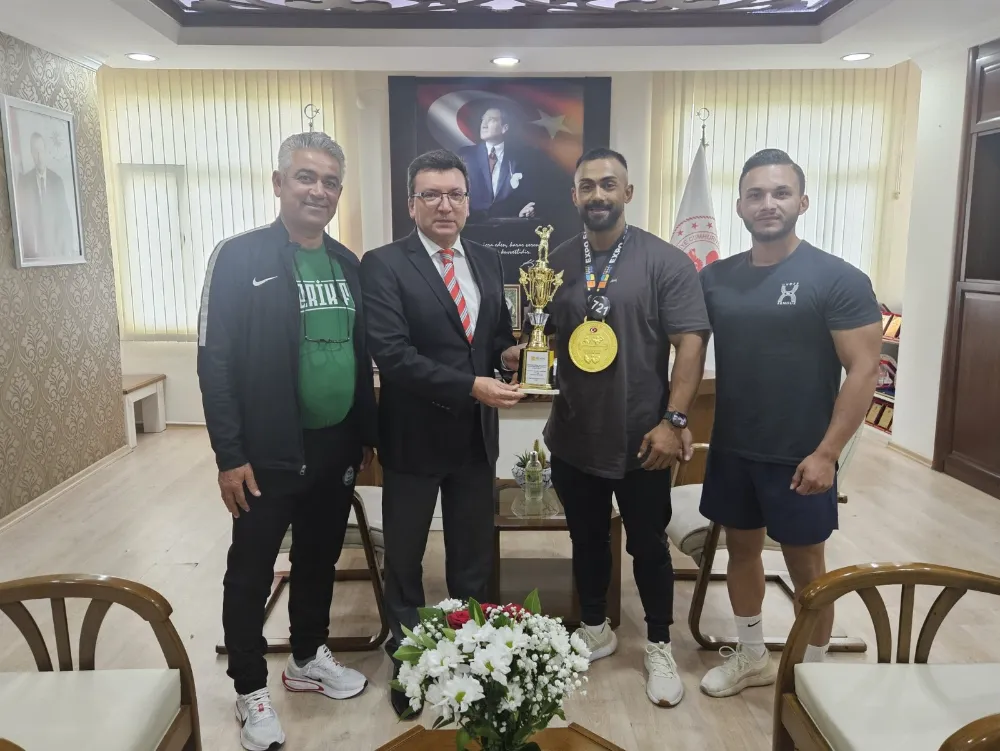 Kaymakam Şahin, Şampiyon Sporcuyu tebrik etti