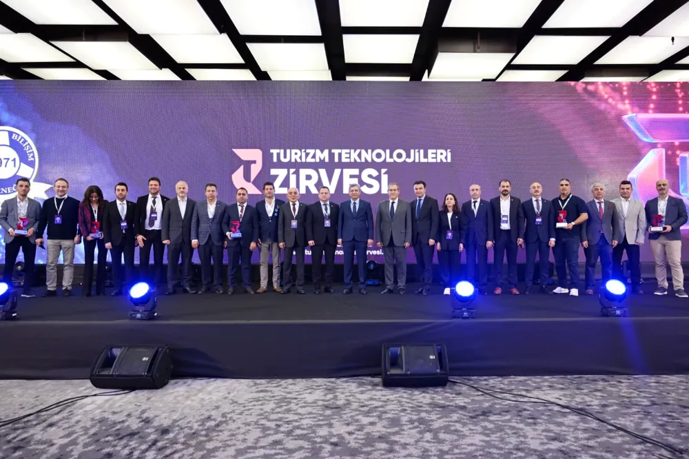 Turizmin teknoloji zirvesi Antalya