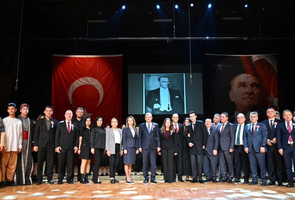 Antalya’da 24 Kasım Öğretmenler Günü kutlandı