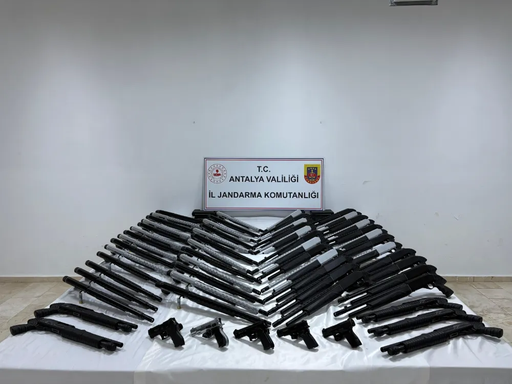 Serik’te Jandarma’dan Ruhsatsız Silah Operasyonu