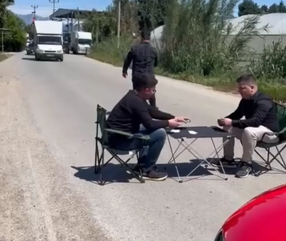 Gelin ve Damat’a arkadaşlarından oyunlu sürpriz