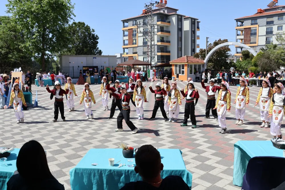 Akdeniz Yükseliş Eğitim kurumlarında turizm haftası kapsamında kermes düzenlendi