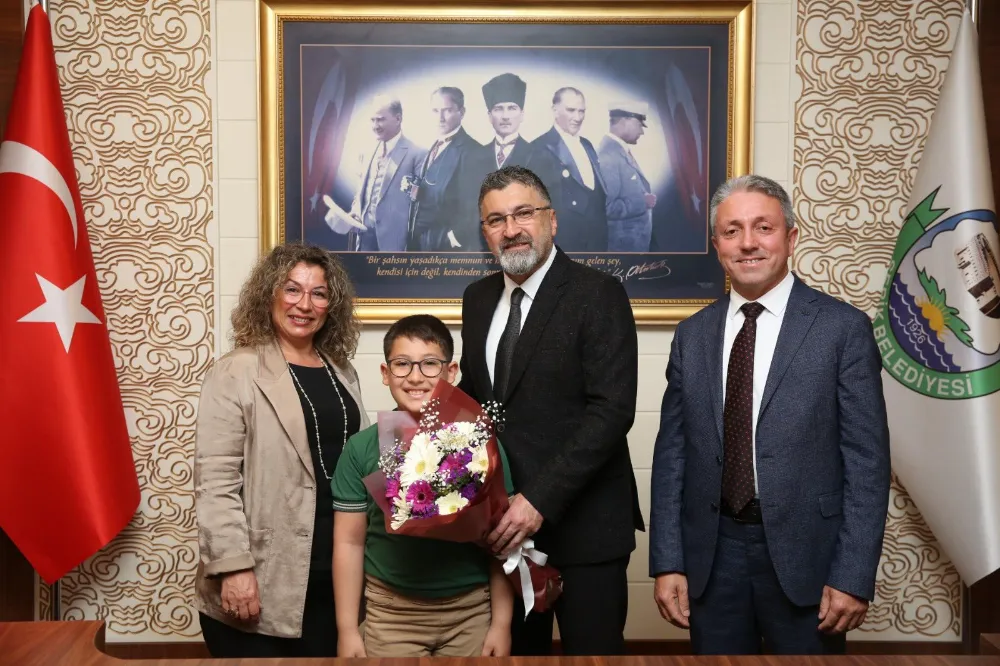 Belediye Başkanları Koltuğa Oturdu