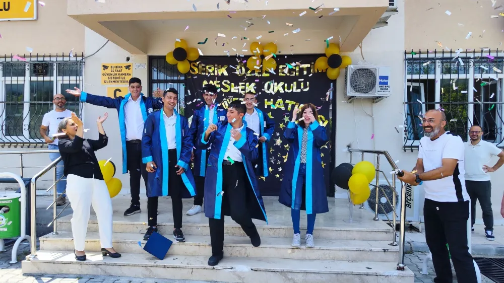 Özel Öğrenciler Mezun Oldu