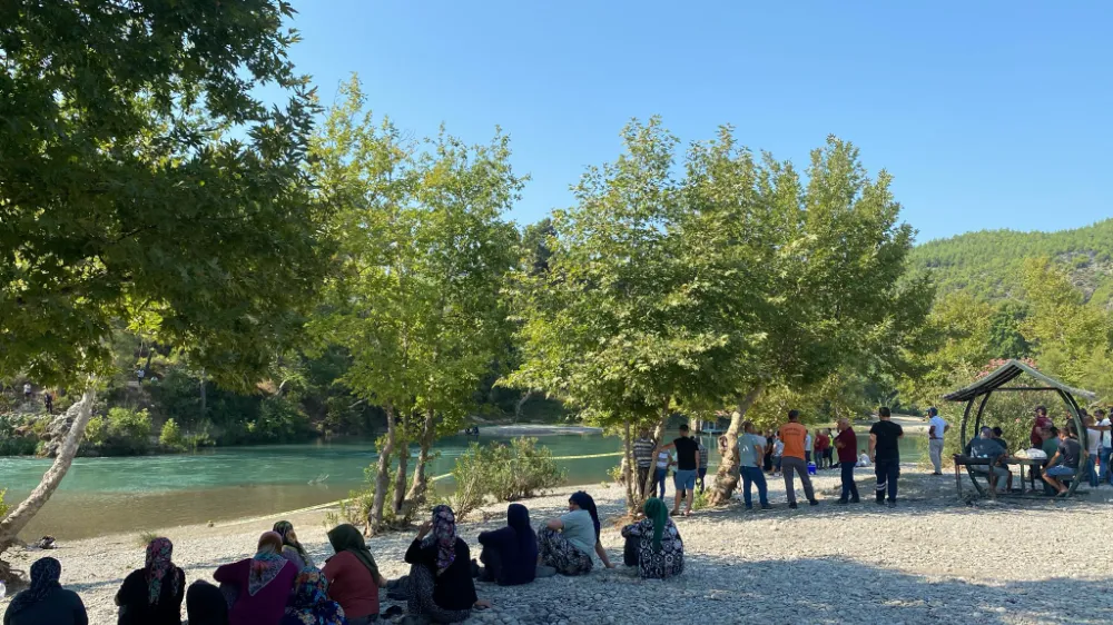 Antalya’da ırmakta kaybolan çocuğun arama çalışmalarına başlandı