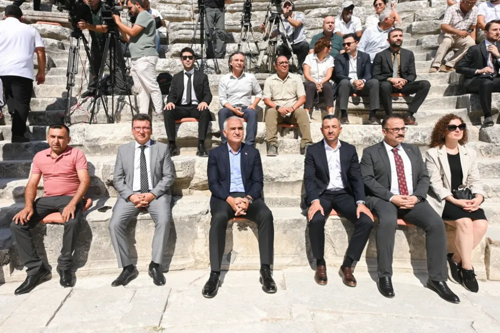 Aspendos Antik Kentte yapılan kazıda üç önemli eser gün yüzüne çıkarıldı