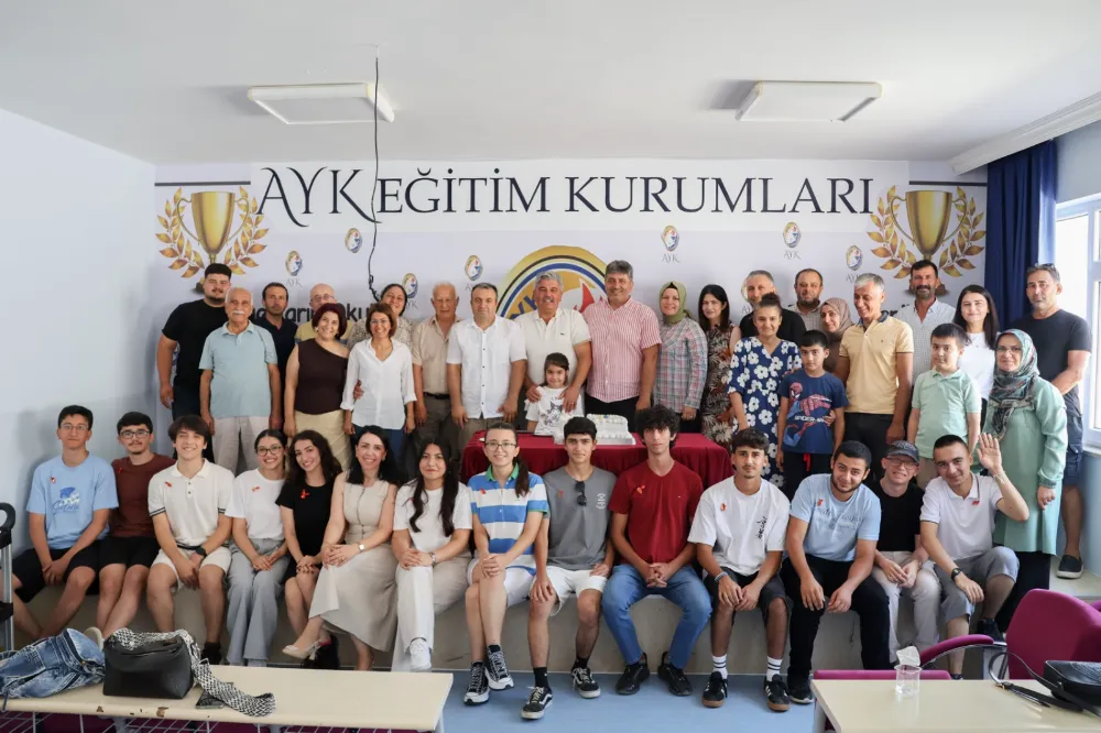Çalık: Gururlarımızla YKS başarısını kutladık