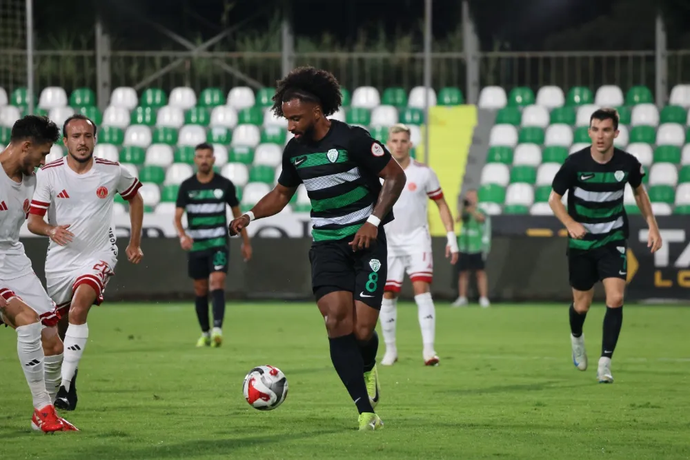 Serik Spor bir attı 3 aldı