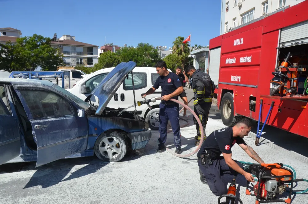 Hastane otoparkında korkutan yangın