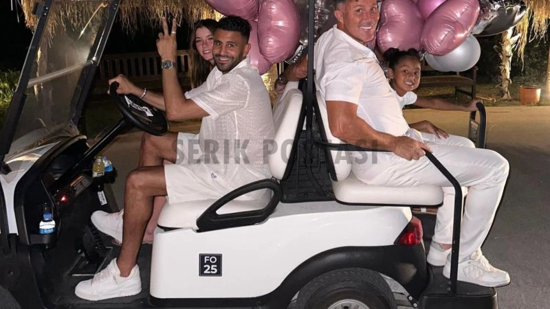 Ünlü futbolcu Mahrez Antalya’da tatil yapıyor