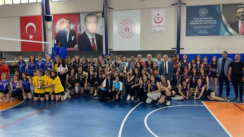 Okul sporları ödül töreniyle sona erdi