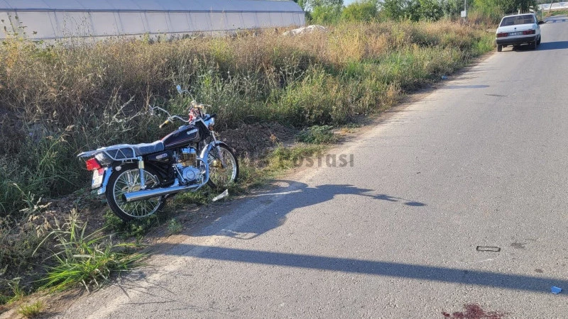 Serik’te kamyonet ile motosiklet çarpıştı 1 kişi yaralandı
