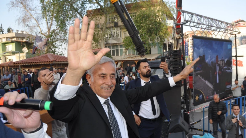 Habalı: “İlk İşimiz Makam Kapısını Söküp Atmak Oldu”