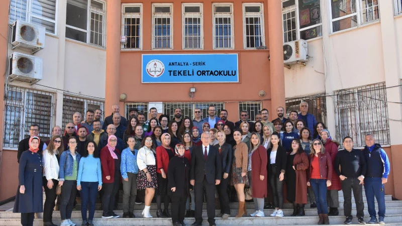 TEKELİ ORTAOKULU’NDAN MÜDÜRÜNE VEDA
