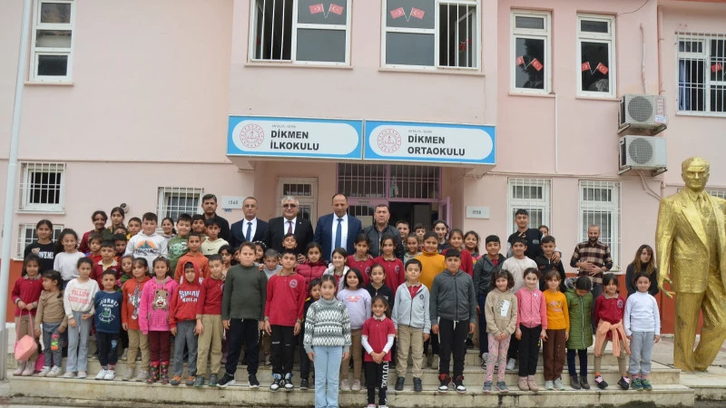 Eğitim Gönüllüsü İş İnsanı Şaşmaz’a plaket