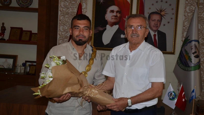 Baş Pehlivan Yusuf Can Zeybek’e 3 tam altın