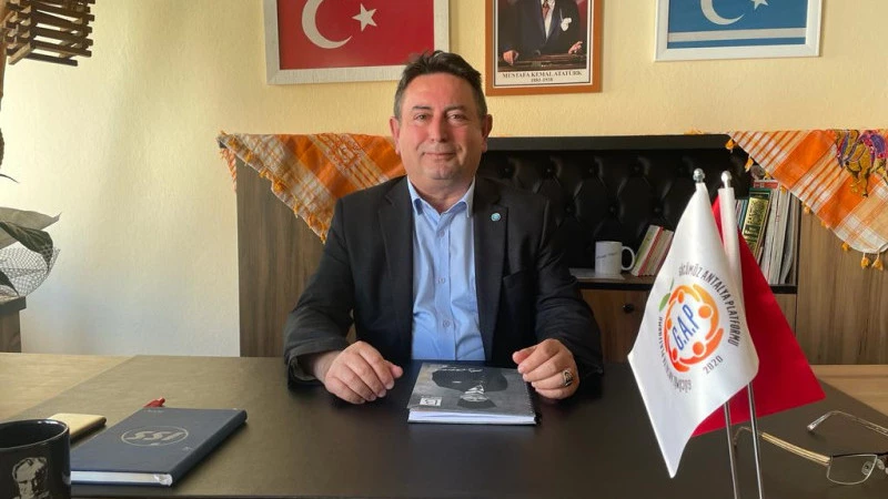 Bu yurtta Türkçe konış, Türkçe sev