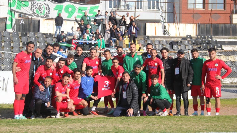 Galibiyeti ölen arkadaşına armağan ettiler